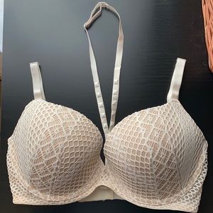 Victoria’s Secret bra